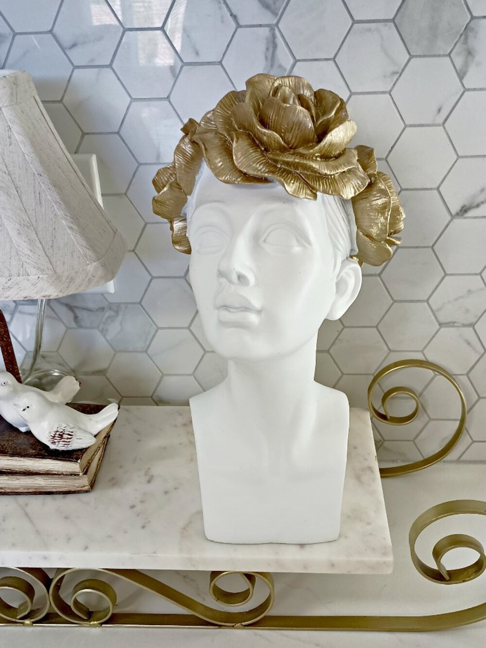 NEW! EXQUISITE FEMALE BUST W/ GOLD ROSES STATUE